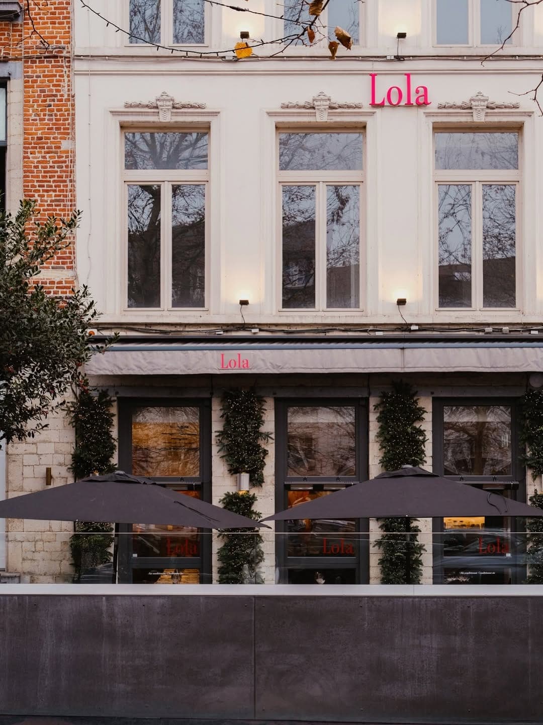 Lola Restaurant photo 1