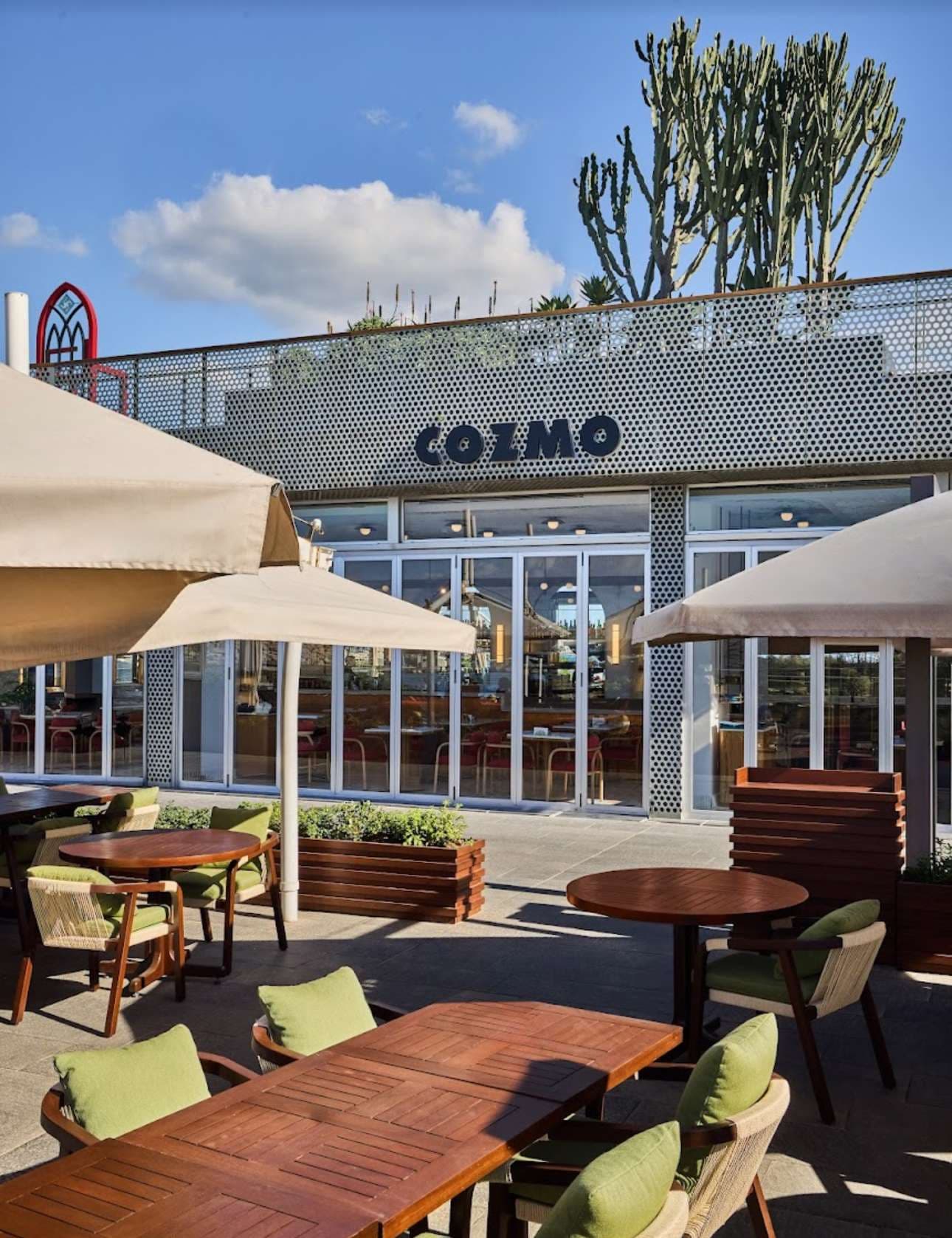 Cozmo Café - Zeituna Bay